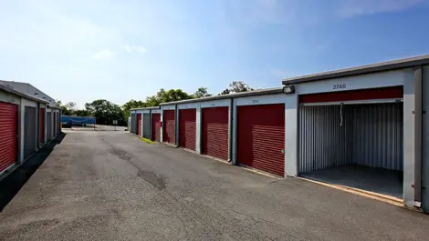 Gude self storage outside units.