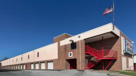 Kensington Self Storage back of building with ground level outdoor storage units.