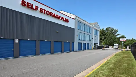 Woodbridge Self Storage outdoor storage units.