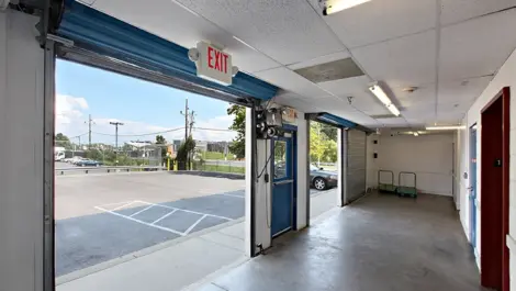 Self Storage Plus White Oak loading dock.